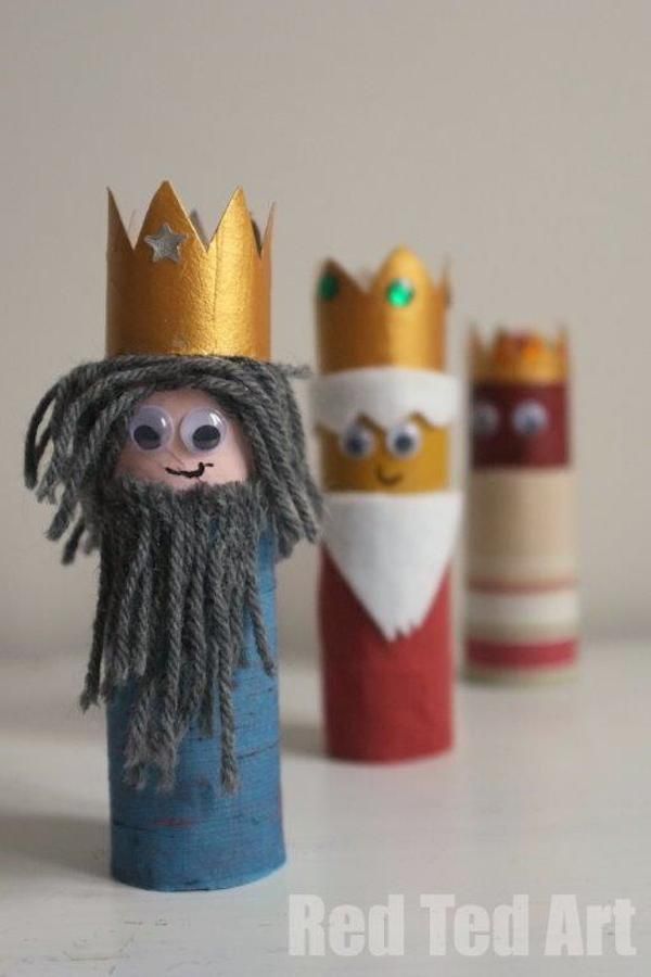 Reyes Magos con tubos de carton